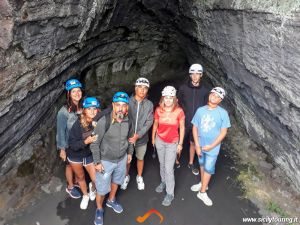 etna escursioni nelle grotte.png